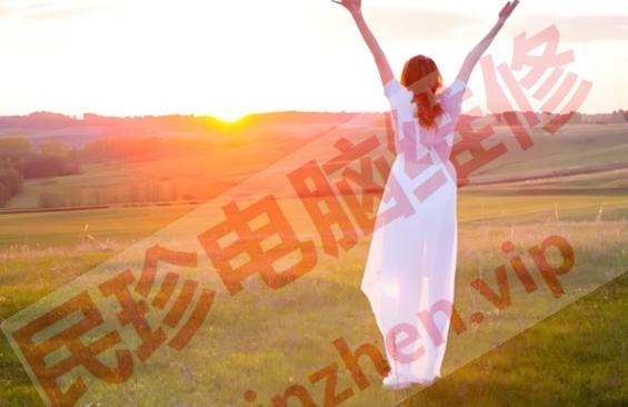 “一辈子不结婚和嫁错人，哪一个更可怕？”这是我听过的最标准的答案